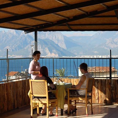 Hotel Twenty Antalya Lidé fotografie